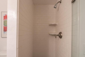 Updated 5 Bedroom 3 bathroom townhome Slopeside at 1849 Condos 671 sleeps 10
